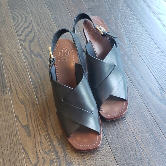 Tory Burch chunky heel Sandals - Picture 2 of 6